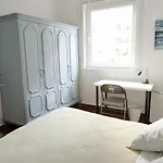 Rua Pino 110 * ויגו